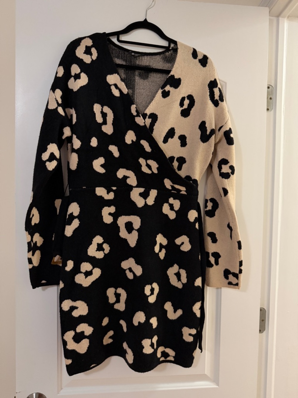 NWOT Versona Black & Cream Knit Animal Print Dress